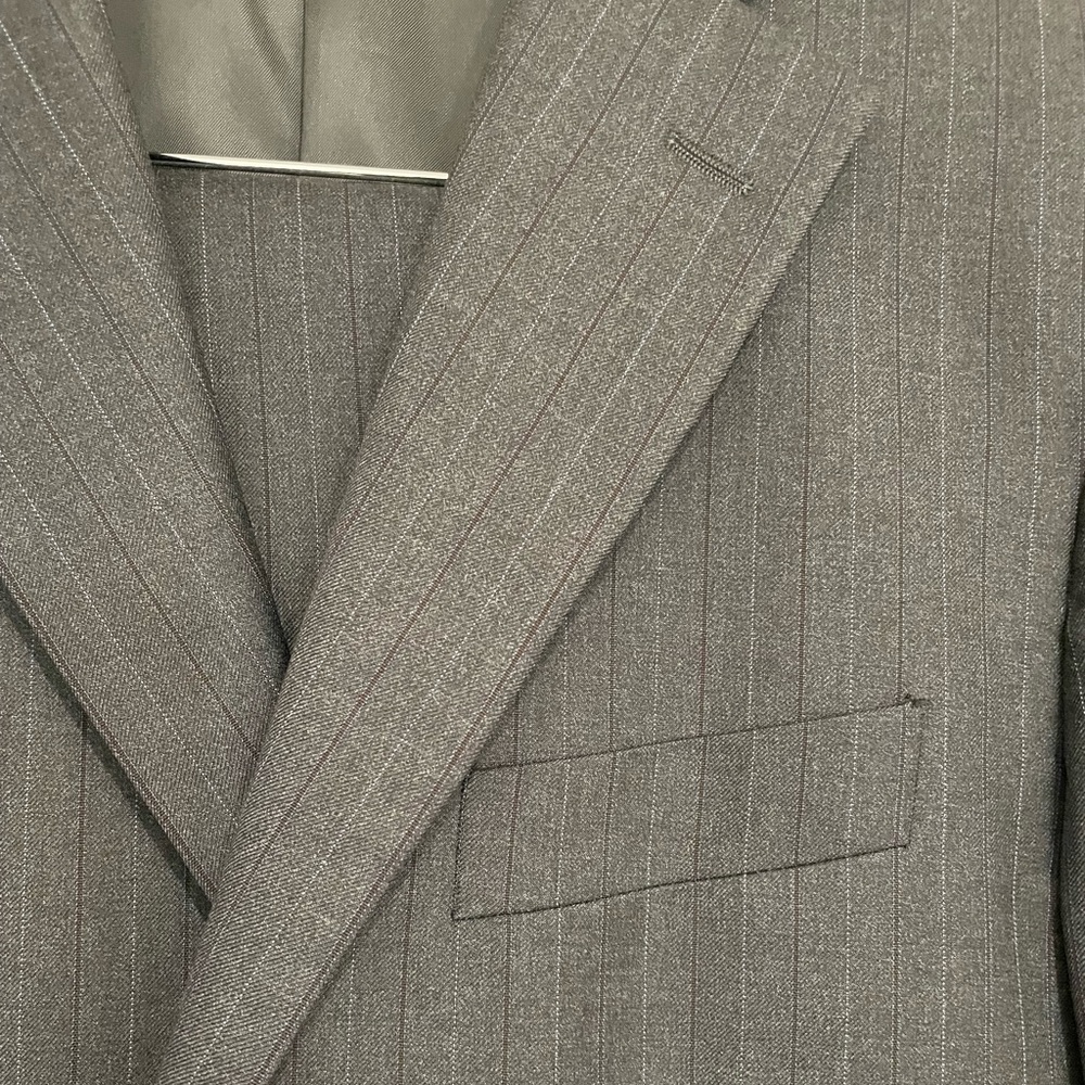 Lubiam Studio Gray Suit with Purple/Blue Stripes - Picture 2 of 4